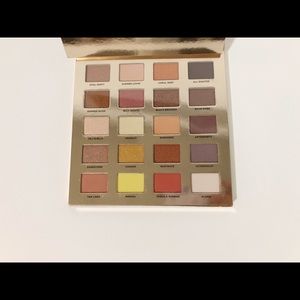 🌸New🌸Iconic London eyeshadow palette